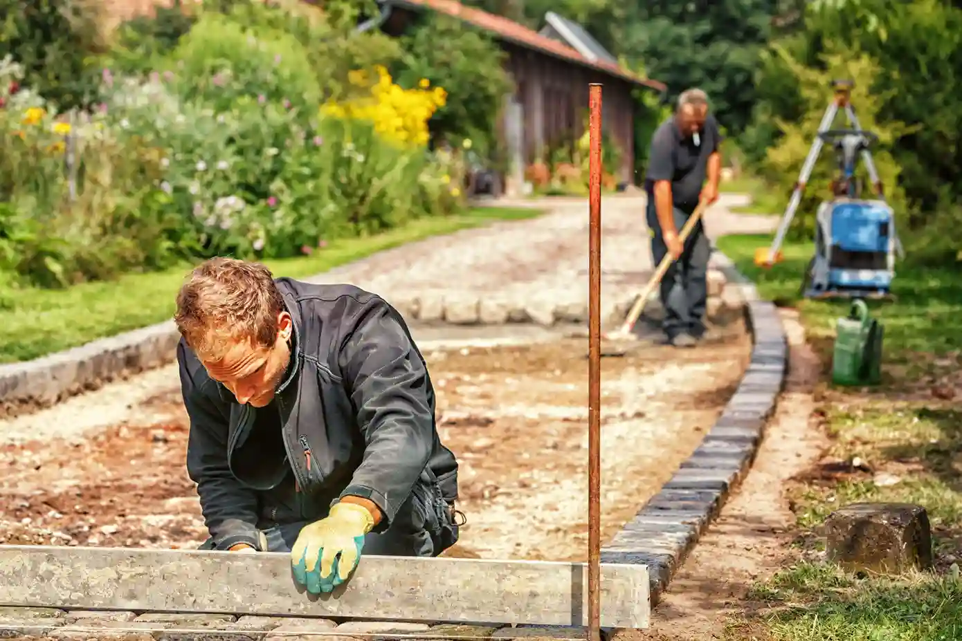 Nachhaltigkeit im Gartenbau mit Glanzmeister – umweltbewusste Gestaltung und ressourcenschonende Umsetzung von Außenanlagen